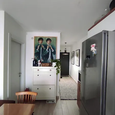 Modern In With Pool Apartment *